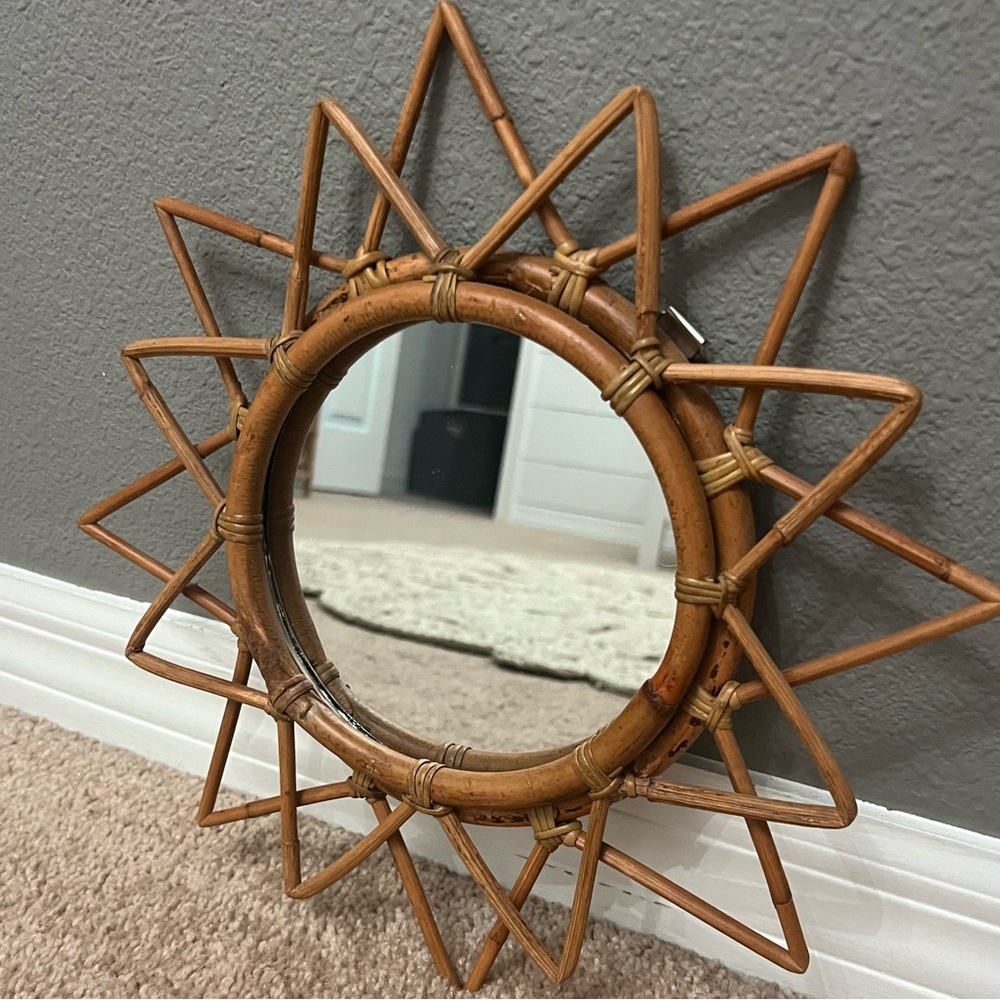 Rattan starburst mirror- Urban outfitters